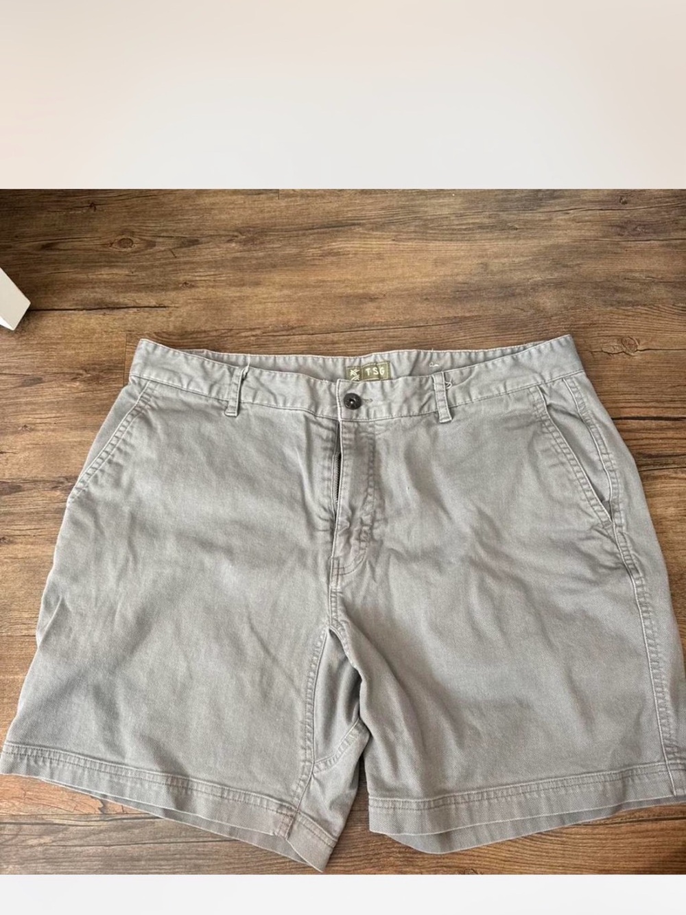 Men's Flat Front Gray Cotton Shorts - Classic Everyday Style